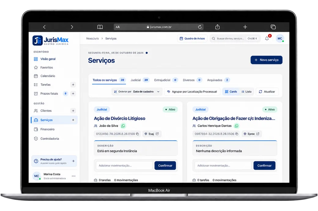 JurisMax no notebook, com serviços, equipe e localizações processuais organizados